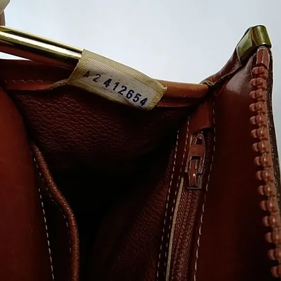 Vintage Dooney Bourke Women Handbag - Picture 10 of 12